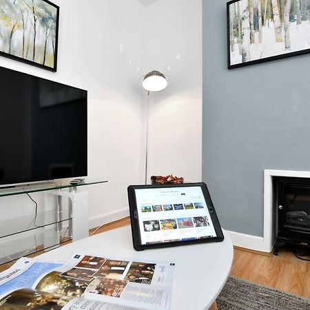 Xclusive Living Stay Near Airport & Nec, The Whitecroft Sheldon  Eksteriør billede