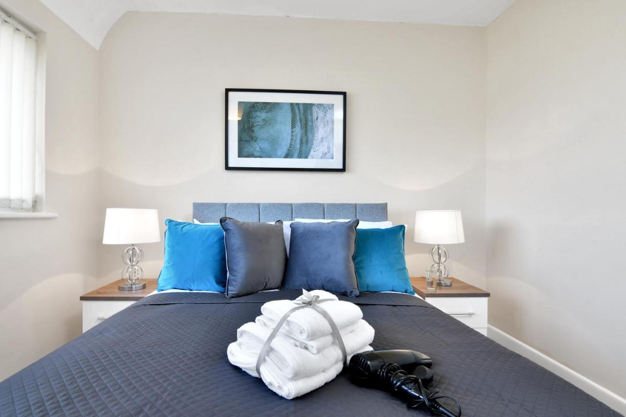 Xclusive Living Stay Near Airport & Nec, The Whitecroft Sheldon  Eksteriør billede