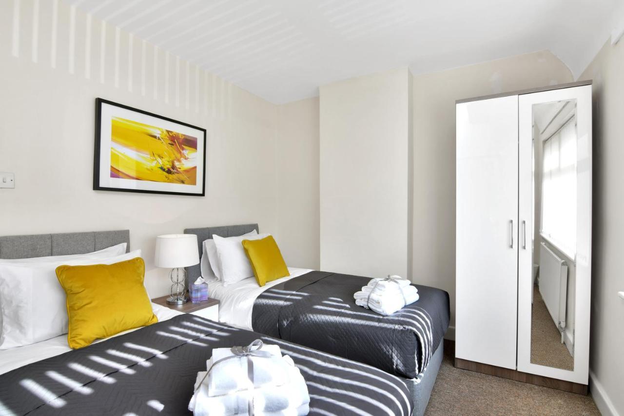 Xclusive Living Stay Near Airport & Nec, The Whitecroft Sheldon  Eksteriør billede