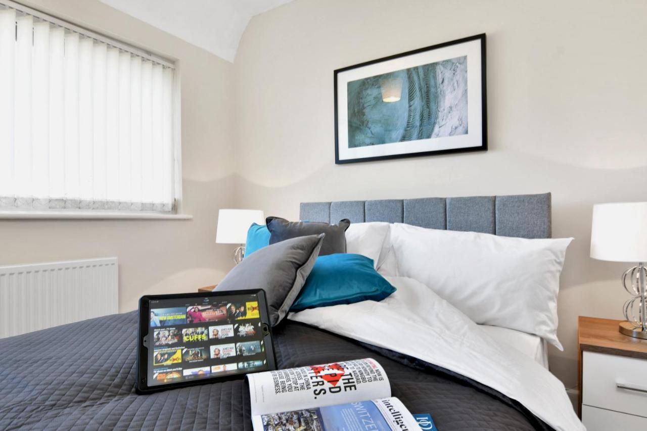 Xclusive Living Stay Near Airport & Nec, The Whitecroft Sheldon  Eksteriør billede