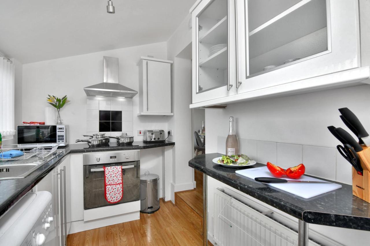 Xclusive Living Stay Near Airport & Nec, The Whitecroft Sheldon  Eksteriør billede