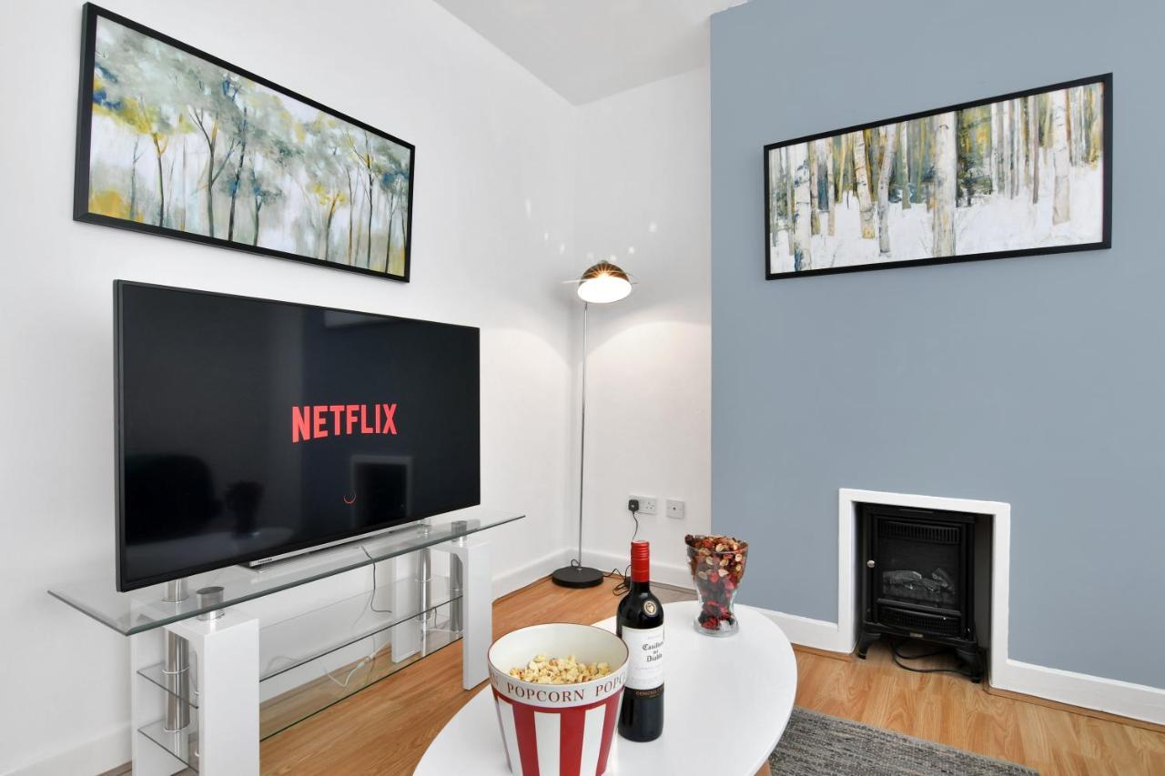 Xclusive Living Stay Near Airport & Nec, The Whitecroft Sheldon  Eksteriør billede