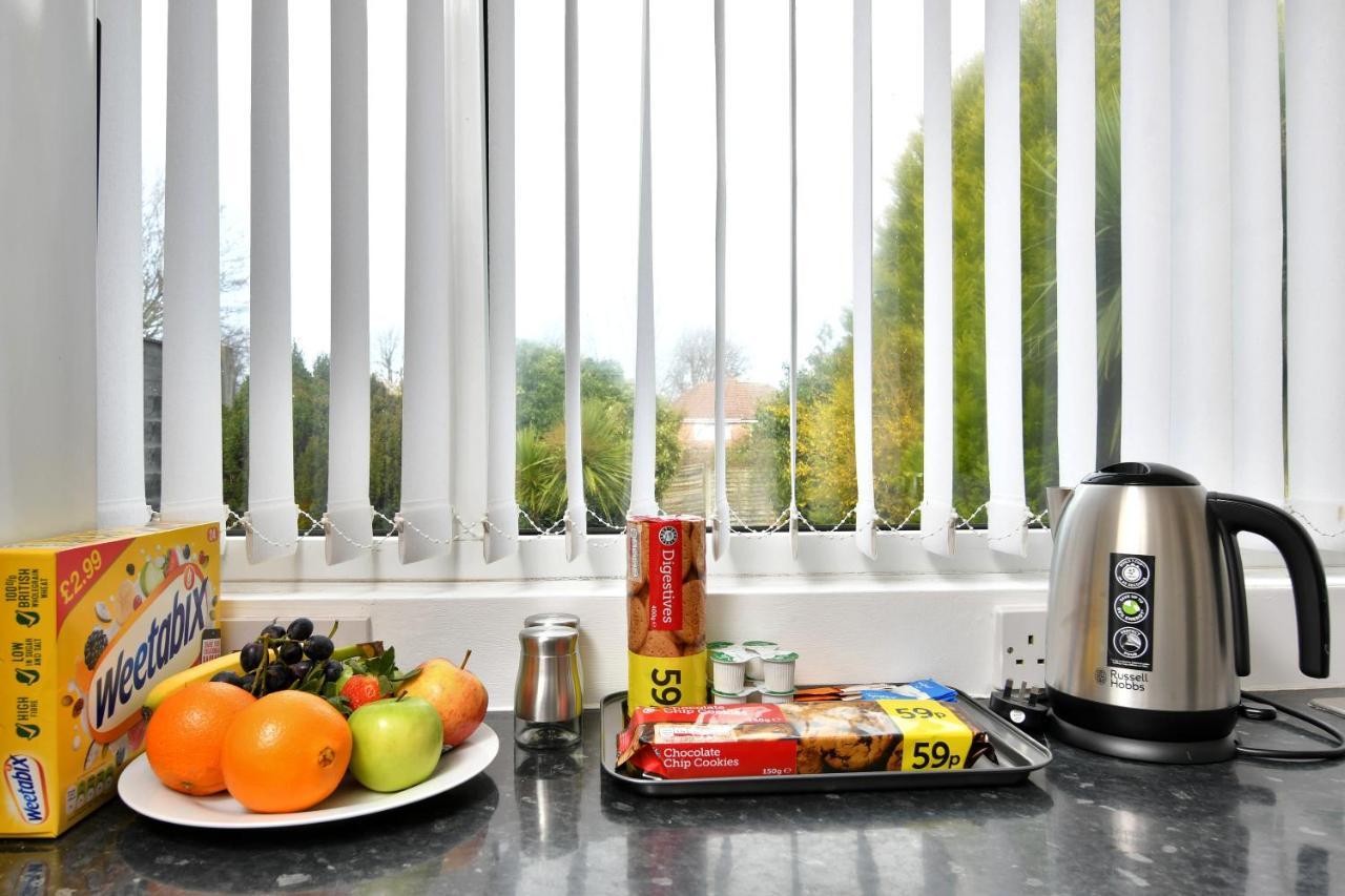 Xclusive Living Stay Near Airport & Nec, The Whitecroft Sheldon  Eksteriør billede
