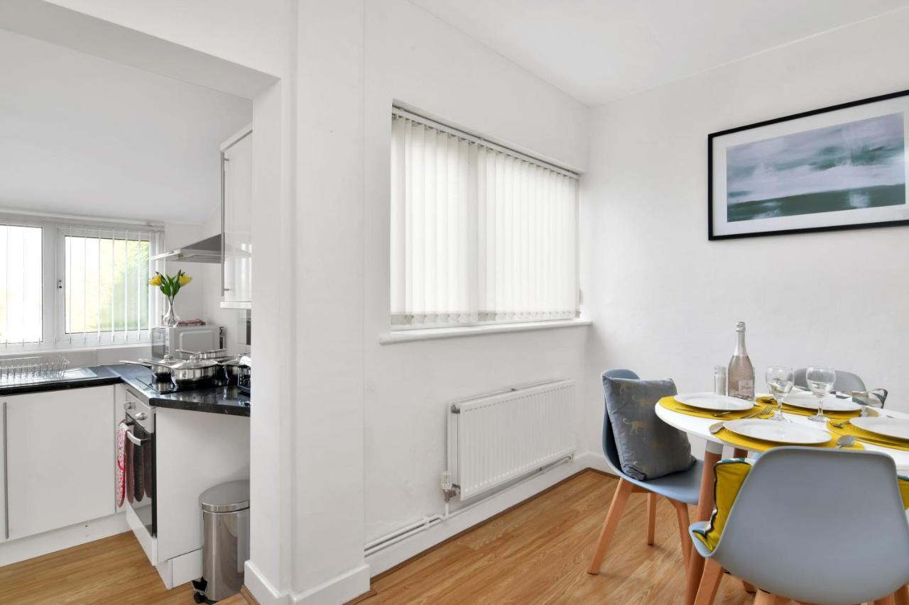 Xclusive Living Stay Near Airport & Nec, The Whitecroft Sheldon  Eksteriør billede