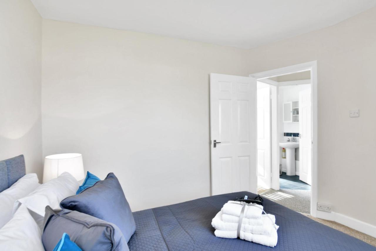 Xclusive Living Stay Near Airport & Nec, The Whitecroft Sheldon  Eksteriør billede